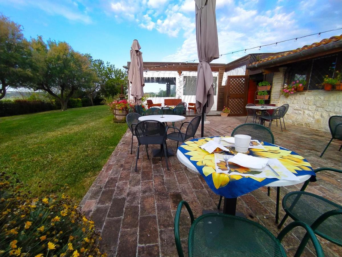 Il Girasole Country House Camerano Buitenkant foto